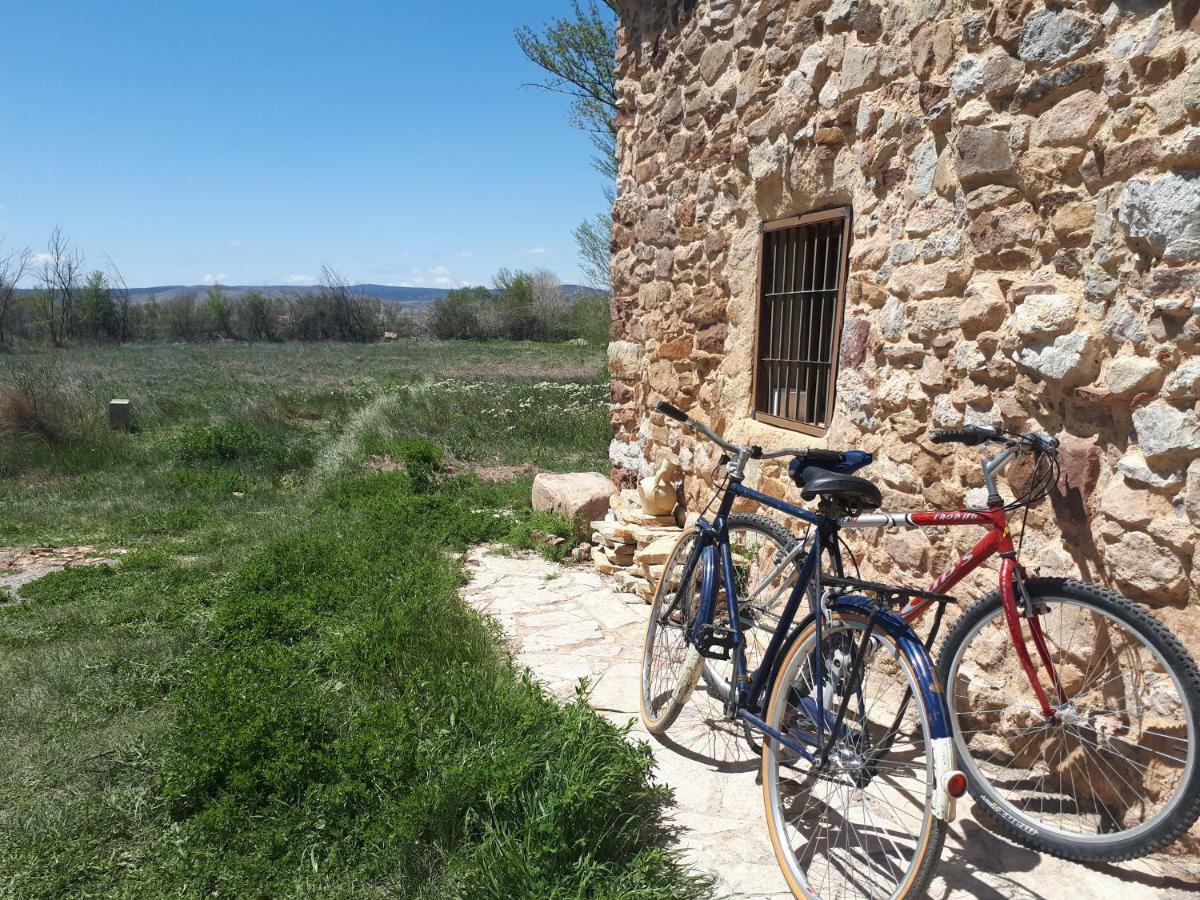 Gasthaus Molino Del Buho Torre la Cárcel Exterior foto